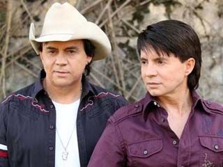 Chitãozinho & Xororó fazem show beneficente ao lado do maestro João Carlos Martins próximo dia 20 Chitãozinho & Xororó fazem show beneficente ao lado do maestro João Carlos Martins próximo dia 20